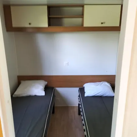 Gîte à bâbord Casa de Férias *